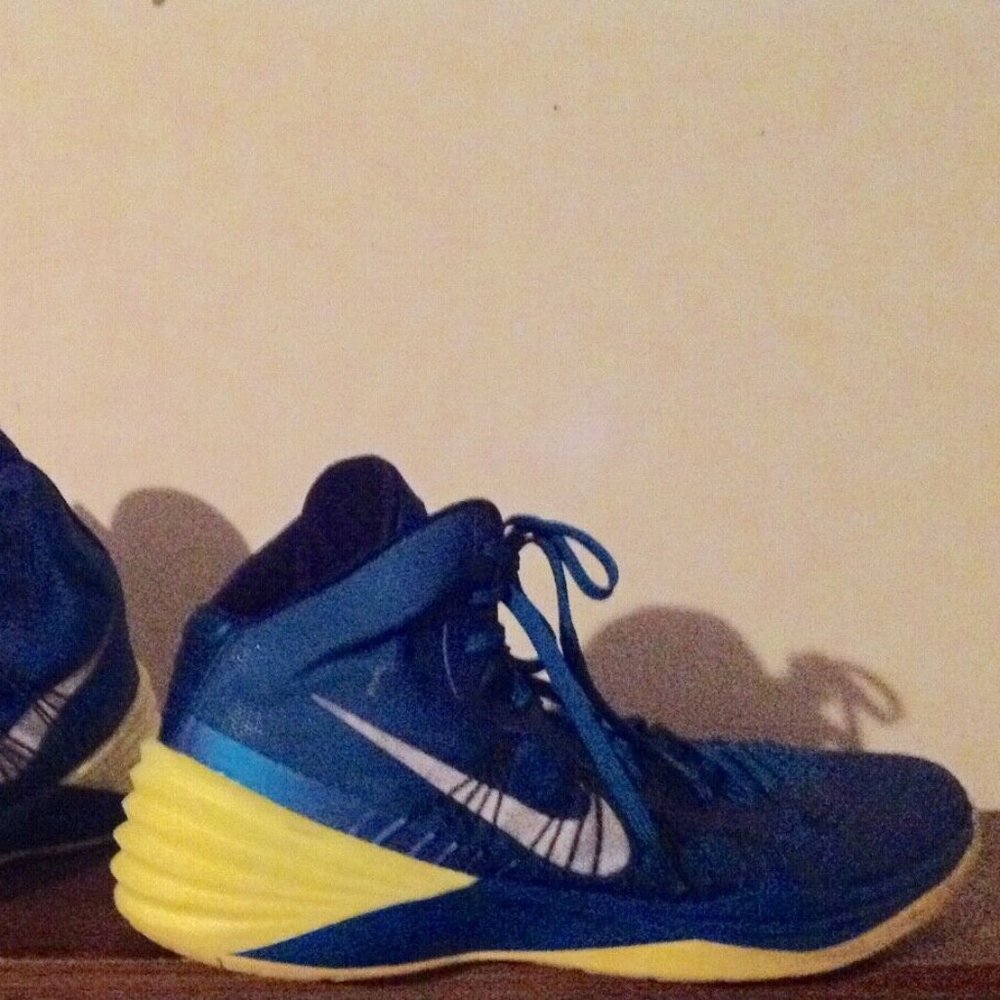 Nike Hyperdunk 2013 shoes for men, size 16